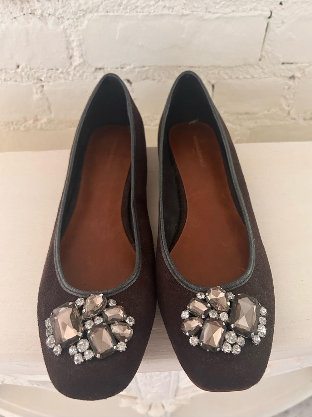 Vintage Banana Republic Rhinestone Embellished Ballet Flats
Size: 9
NWOT